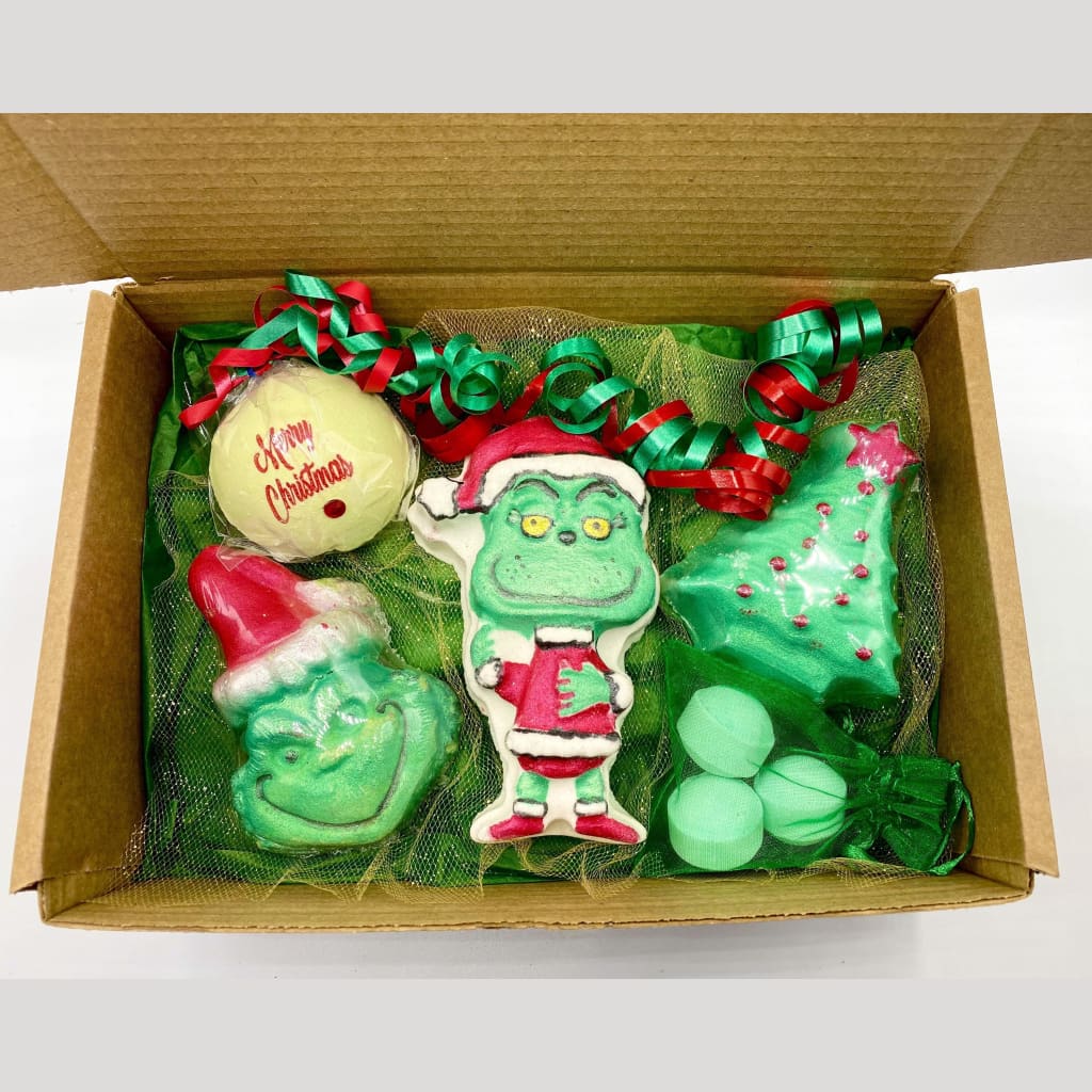 The Grumpy Green Grinch Christmas bath bomb gift set.
