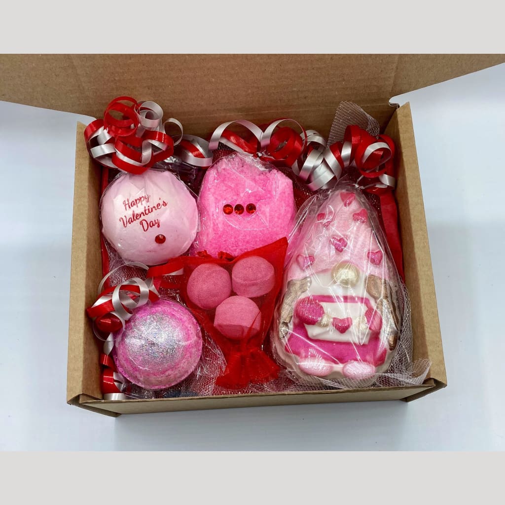 Girly Gonk Valentines Bath Bomb Gift set