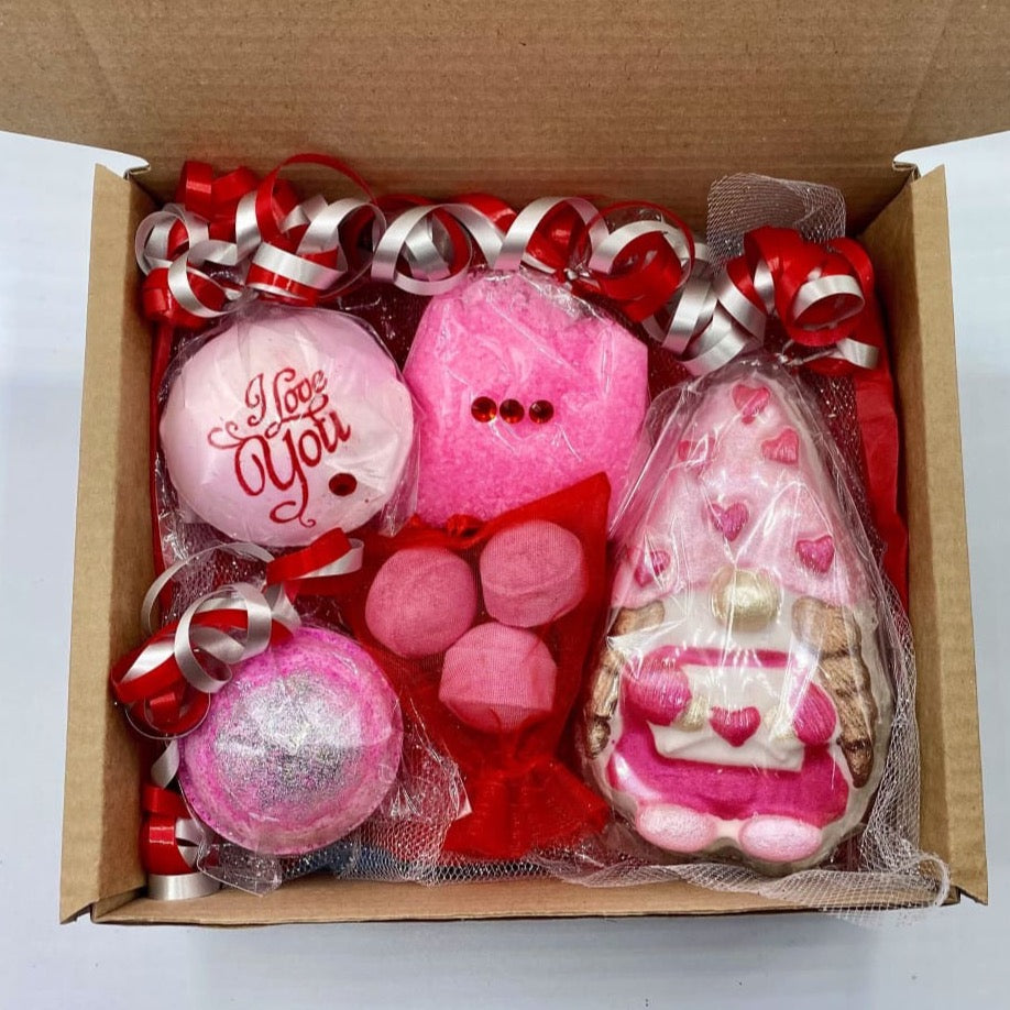 Girly Gonk Valentines Bath Bomb Gift set