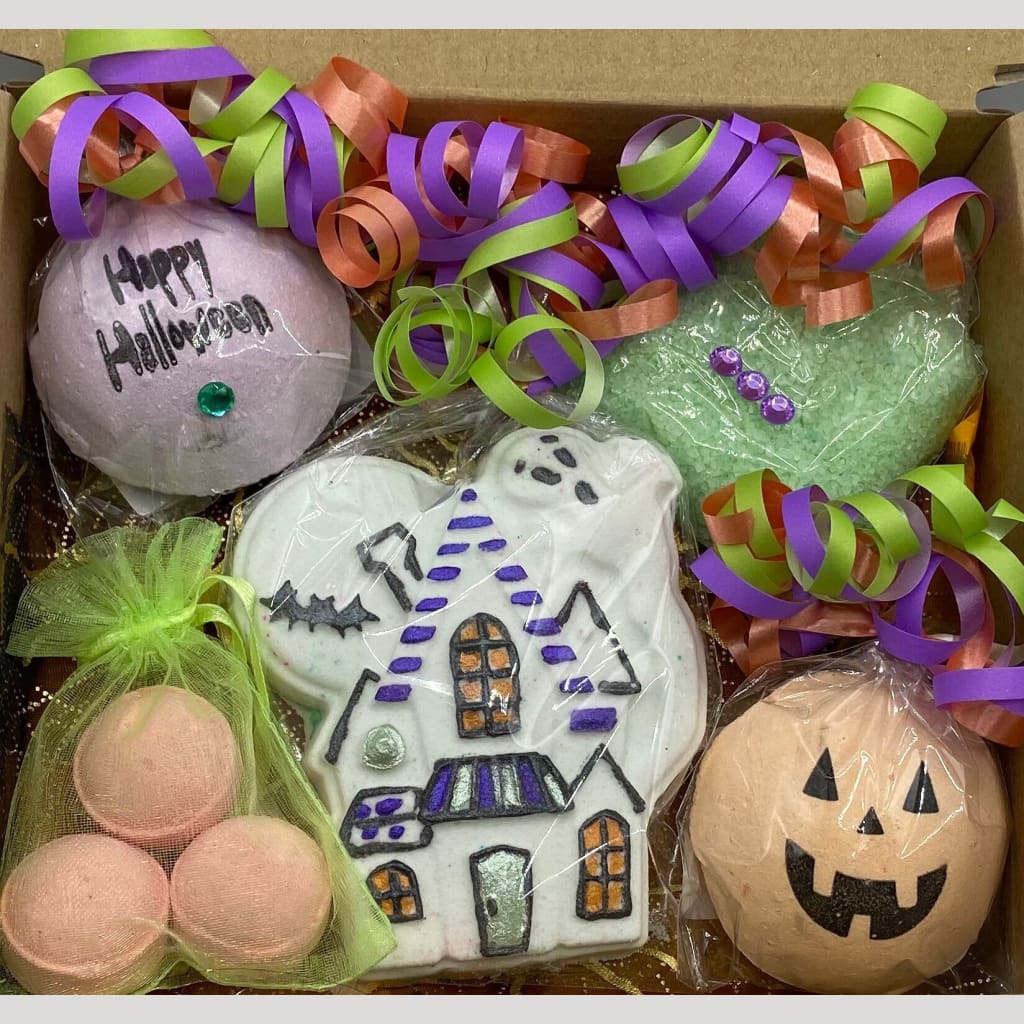 Halloween trick or treat bath bomb gift set - Halloween
