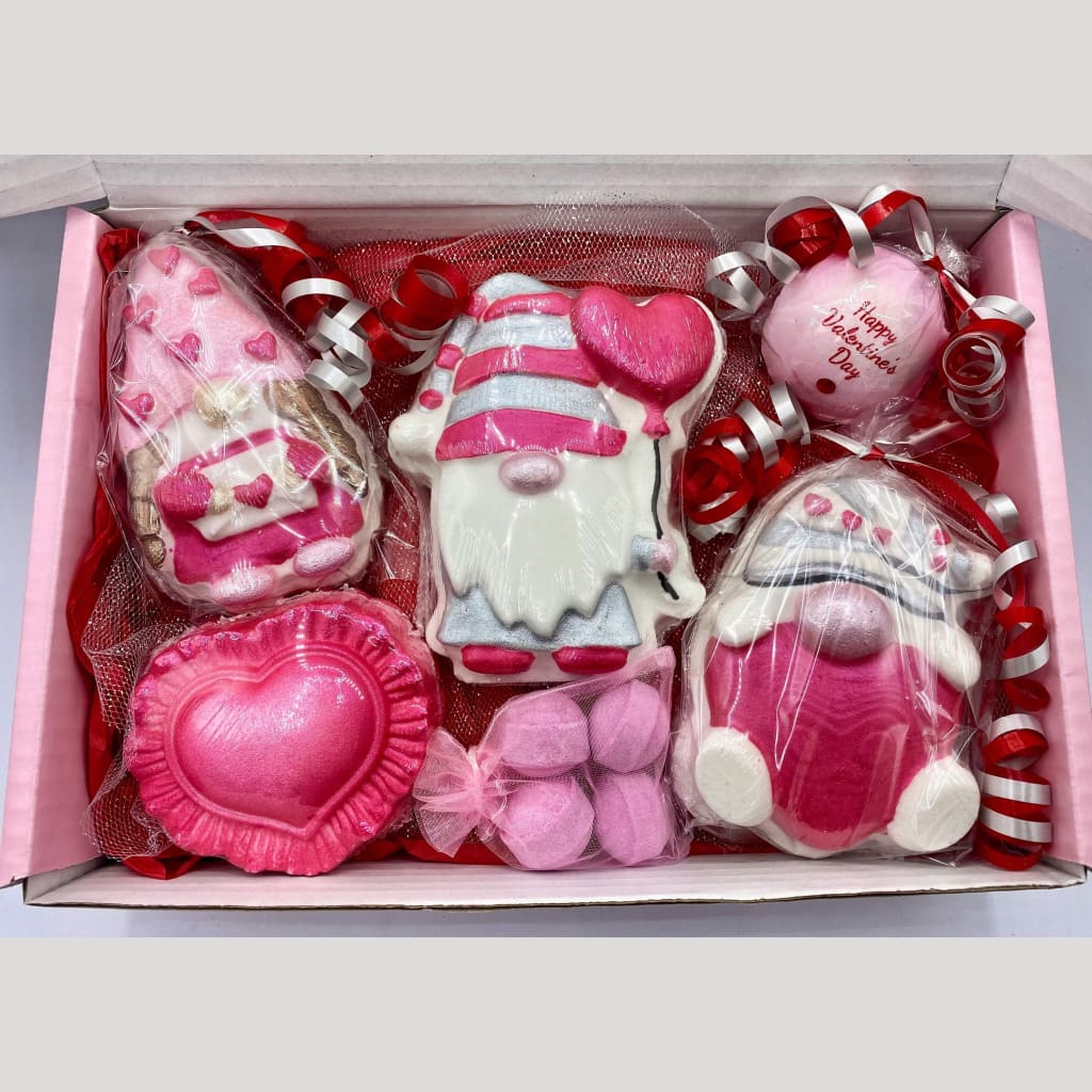 Large Valentines Gonks bath bomb gift set.