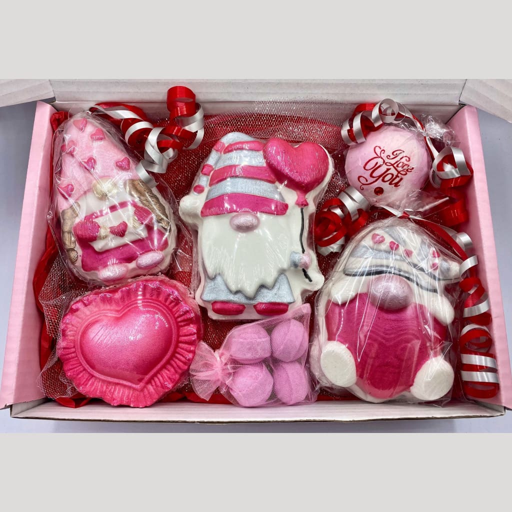 Large Valentines Gonks bath bomb gift set.