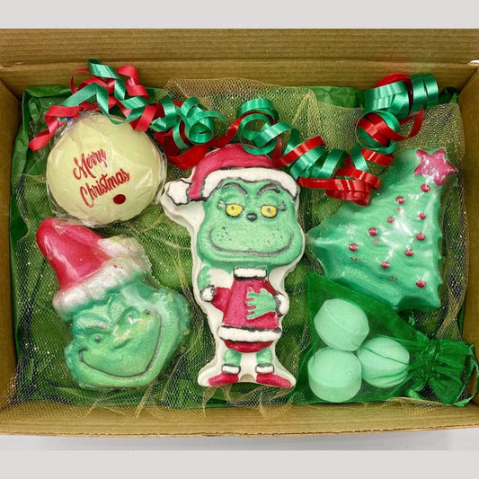 The Grumpy Green Grinch Christmas bath bomb gift set.